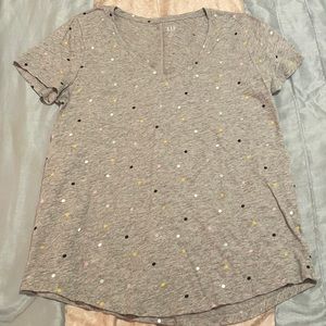 Gap grey polka dot easy tee